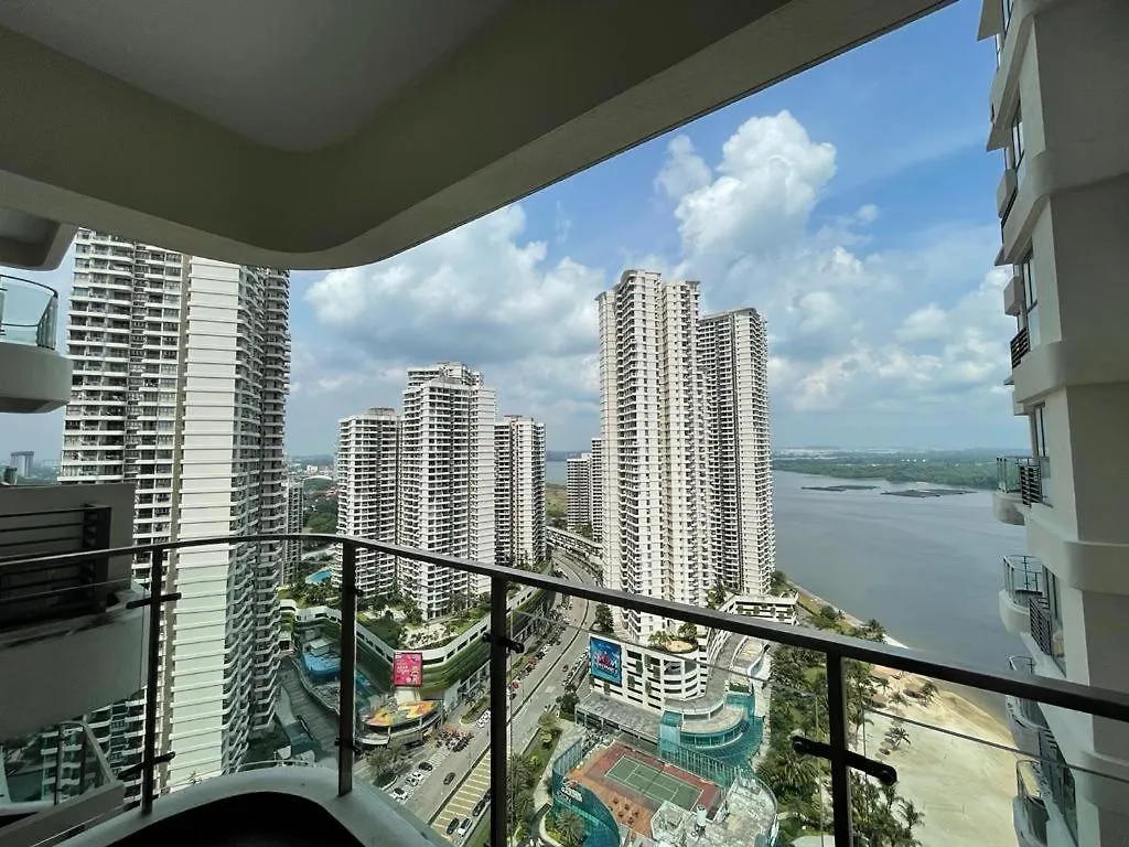Royal Strand Country Garden Danga Bay Johor Bahru Malesia
